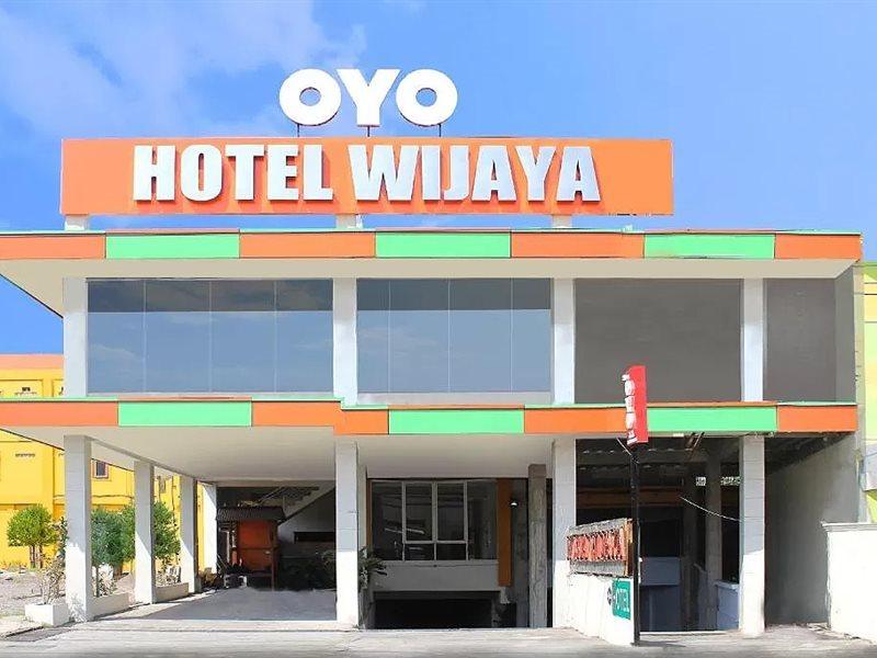 Oyo 586 Hotel Wijaya Kalasan Exteriér fotografie