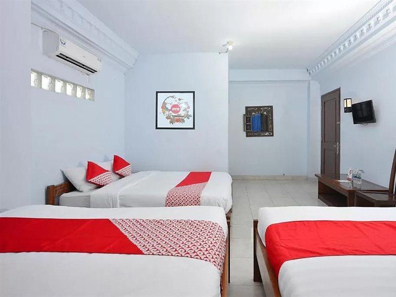 Oyo 586 Hotel Wijaya Kalasan Exteriér fotografie