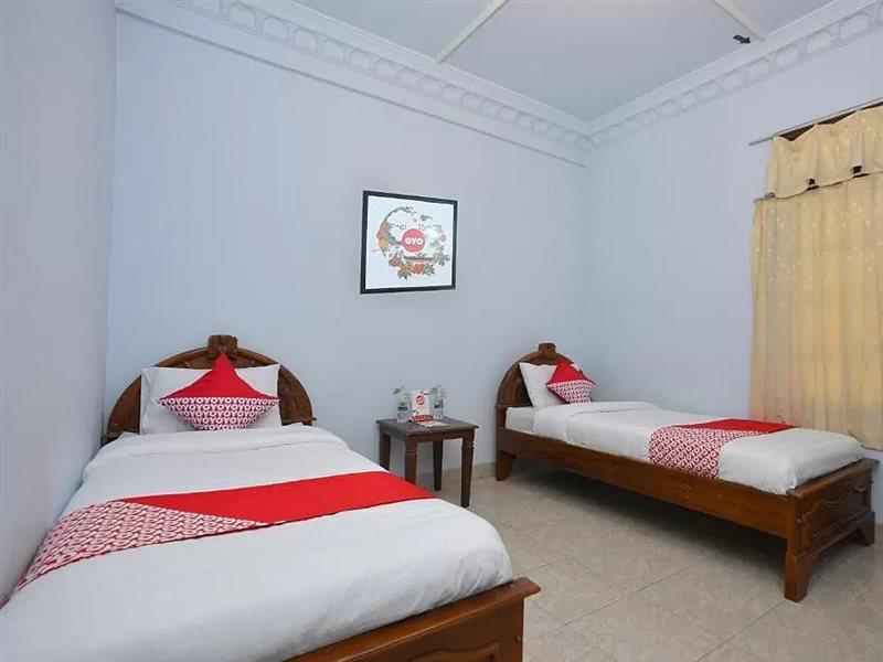 Oyo 586 Hotel Wijaya Kalasan Exteriér fotografie